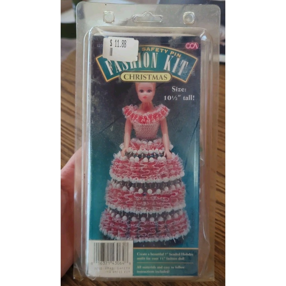 New Vintage Beaded Safety Pin Fashion Outfit‎ Dress Kit Christmas
